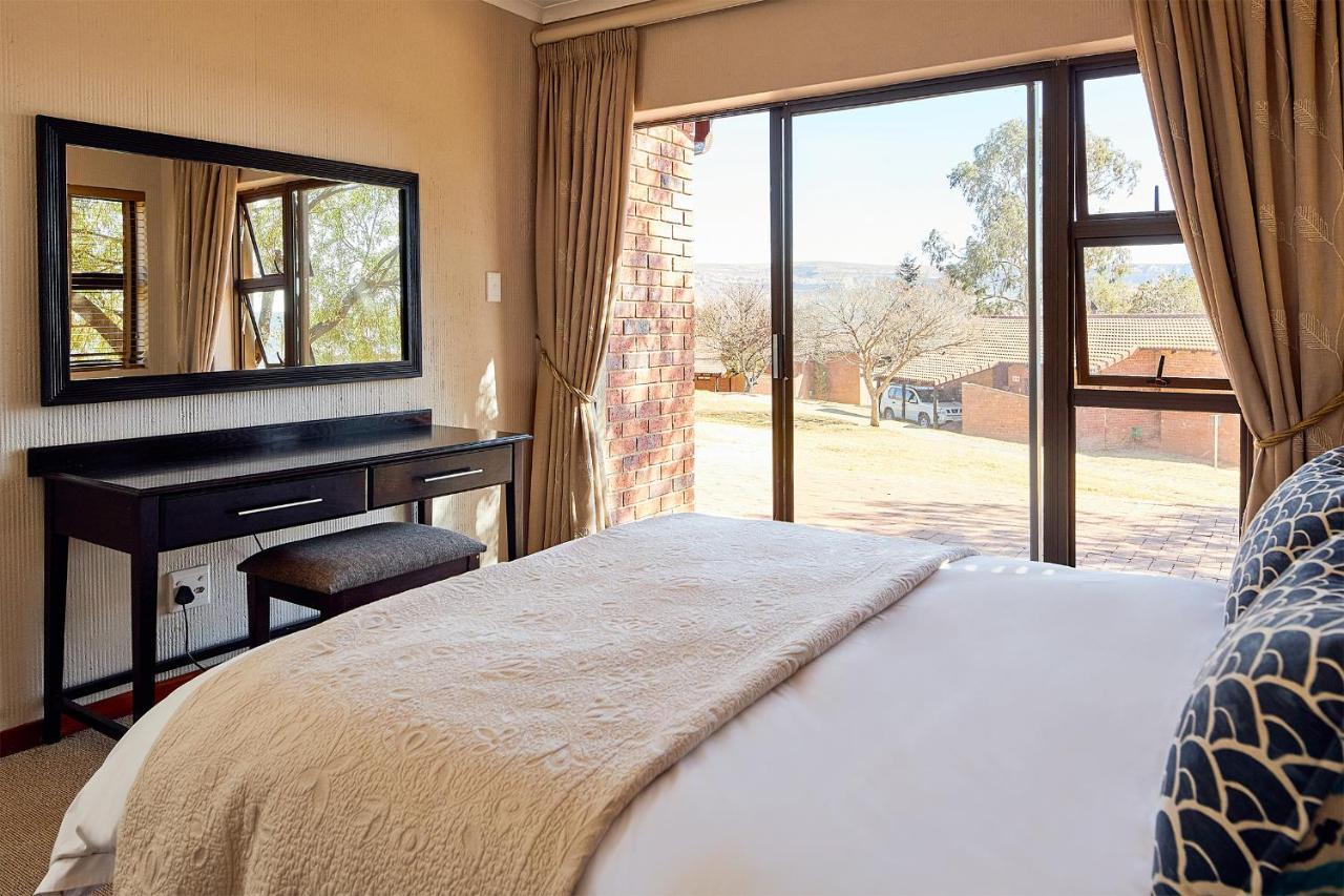 First Group Qwantani Hotell Harrismith Eksteriør bilde