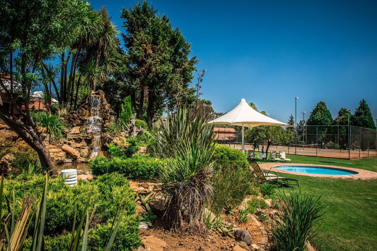 First Group Qwantani Hotell Harrismith Eksteriør bilde