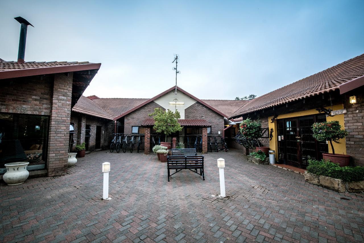 First Group Qwantani Hotell Harrismith Eksteriør bilde