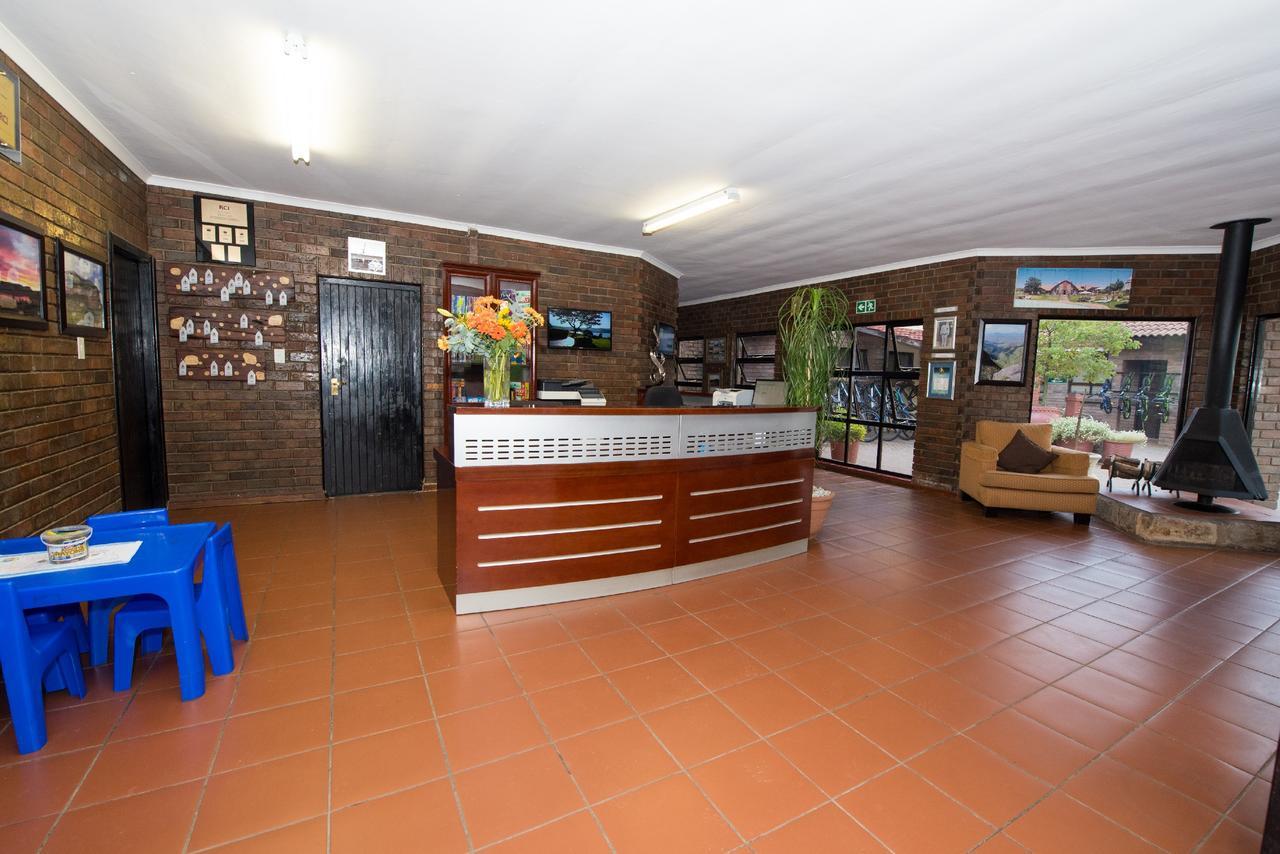 First Group Qwantani Hotell Harrismith Eksteriør bilde