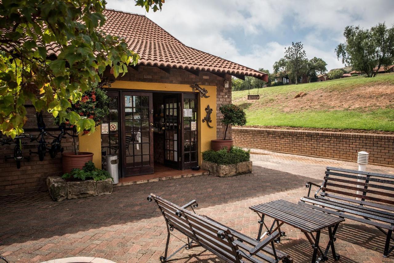 First Group Qwantani Hotell Harrismith Eksteriør bilde