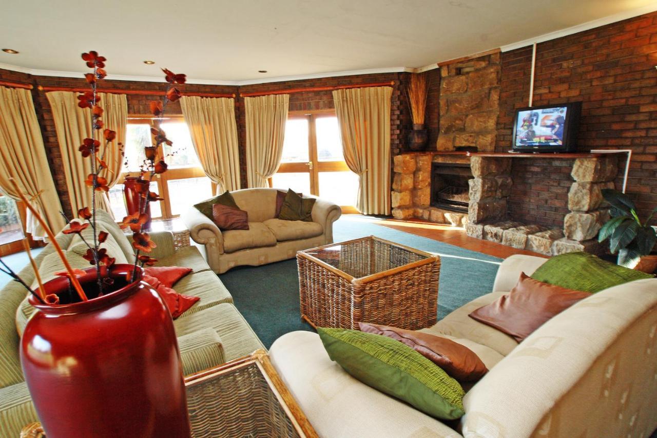 First Group Qwantani Hotell Harrismith Eksteriør bilde
